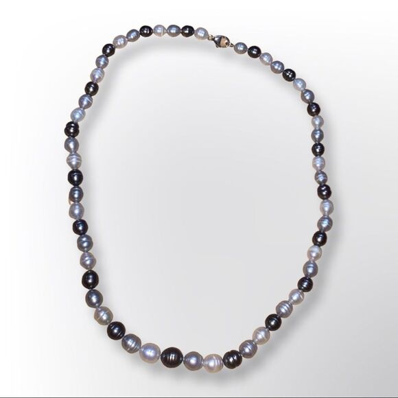 Beautiful Multicolored Fresh Water Pearl 20” Necklace with 925 Clasp - Picture 2 of 5